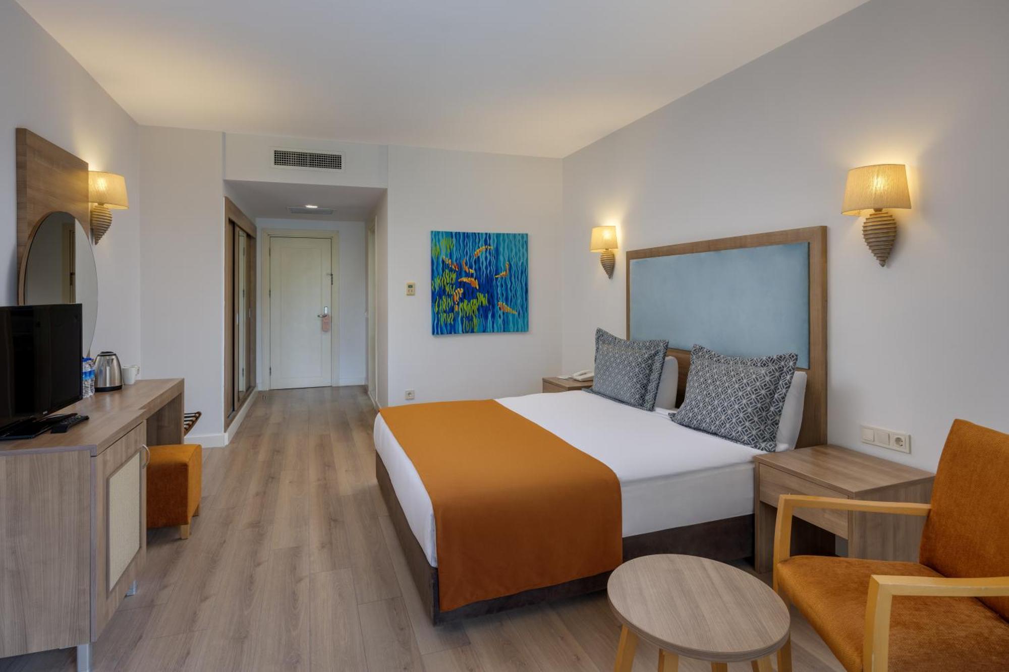 Marvida Family Eco Hotel Side Room photo